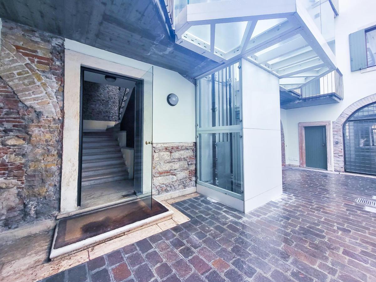 Casa Perotti Pallone Verona Exterior foto